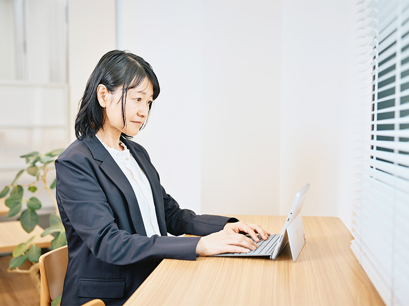 先輩社員インタビュー